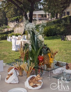 Shabby Chic wedding flowers on Lake Orta Italy