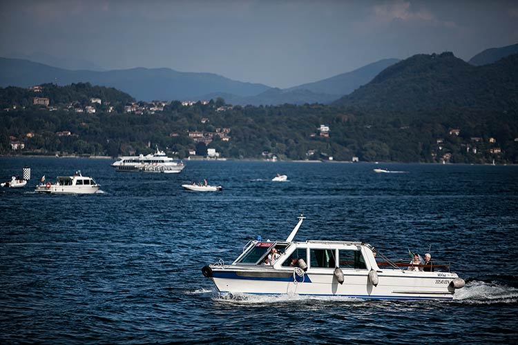 outdoor ceremony by the shores of Lake Maggiore