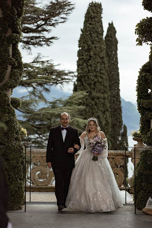 wedding ceremony at Villa del Balbianello