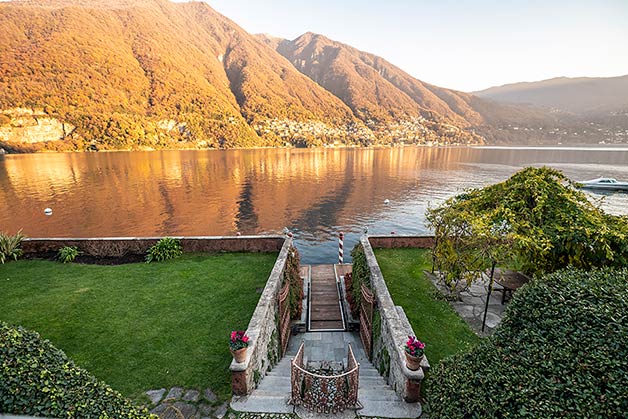 winter wedding on Lake Como